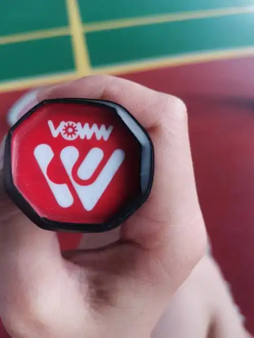 想再买一只但是找不到牌子#羽毛球拍  #羽毛球拍推荐