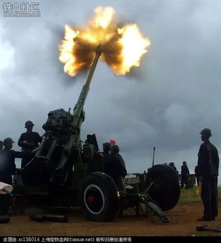 pg 59式100毫米高射炮发射瞬间