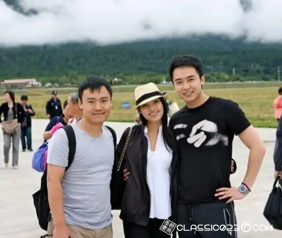 薄瓜瓜与陈晓丹密照!据说已经订婚,薄陈一家亲.facebook