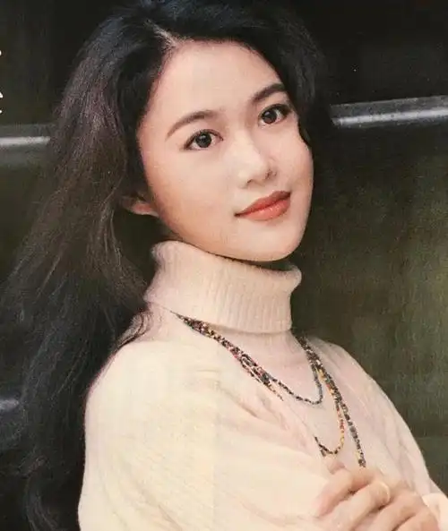 冷门美人梁小冰港姐季军当之不愧的古装女王最后嫁给马文才