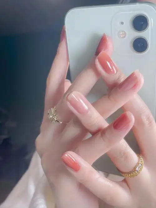 甜到爆汁豆沙色美甲