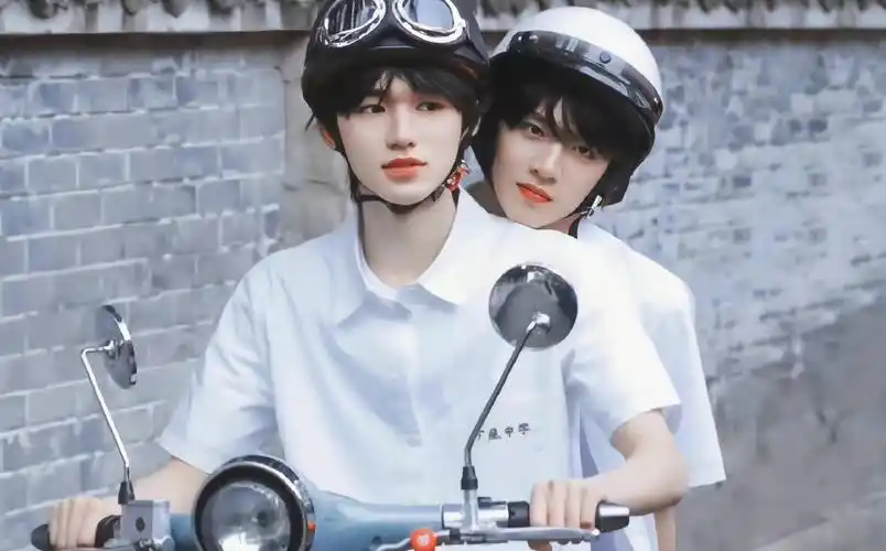 【文轩】《一起等雨停》sv花絮 正片_哔哩哔哩_bilibili