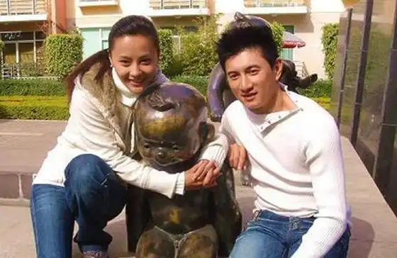 吴奇隆:历经6位前任,女经纪人陪他19年,为何却娶了刘诗诗?