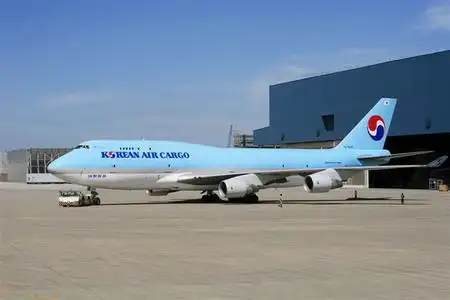 大韩航空接收首架波音747改装货机.jpg