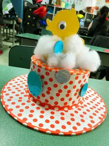 盐道街小学卓锦分校第二届迎新创意秀之"疯狂的帽子"