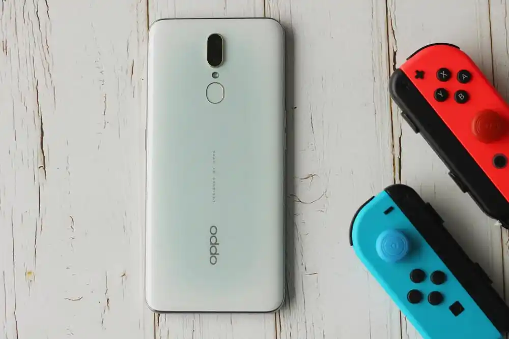 号称"打造超高阶产品体验"的手机——oppo a9x,售价1999元,给国