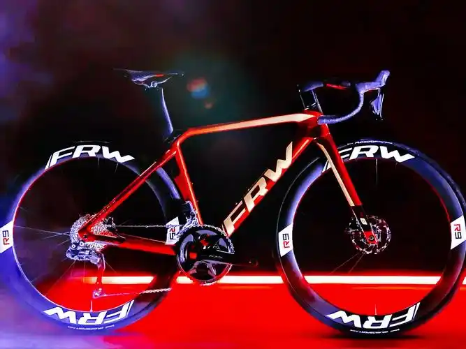 测评辐轮王自行车什么档次frw品牌介绍意大利一王四后公路车!