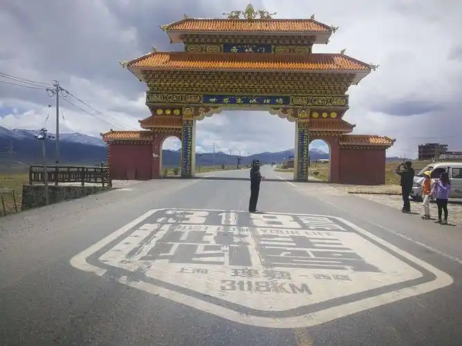 g318起点上海,终点拉萨,到理塘3118公里.