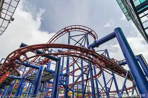 过山车_全景网
