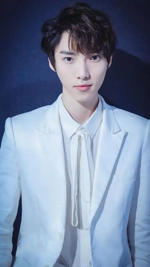 赵磊高清帅气写真图片