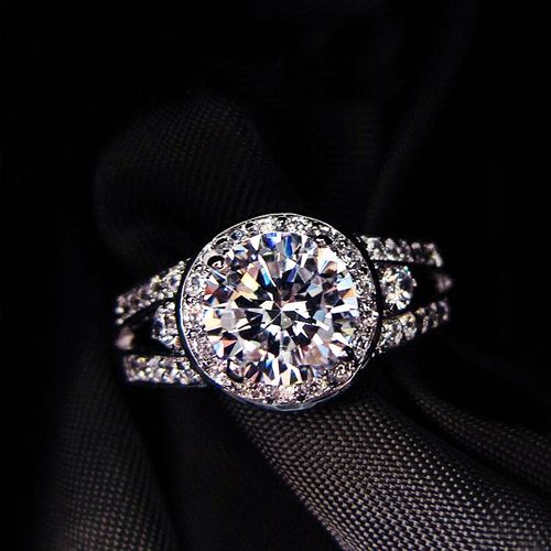 爆闪夸张2克拉大钻戒手工微镶t锆石结婚求婚戒指欧美奢华大气女