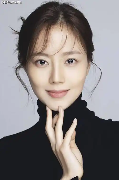 《法钱》文彩元:"被脱离浪漫喜剧的角色吸引住了"