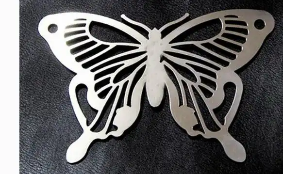 蝴蝶铝板镂空雕花文字切割铝单板曲线图造型铝单板雕刻工艺