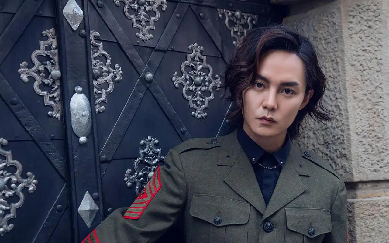 尹正图片电脑桌面壁纸