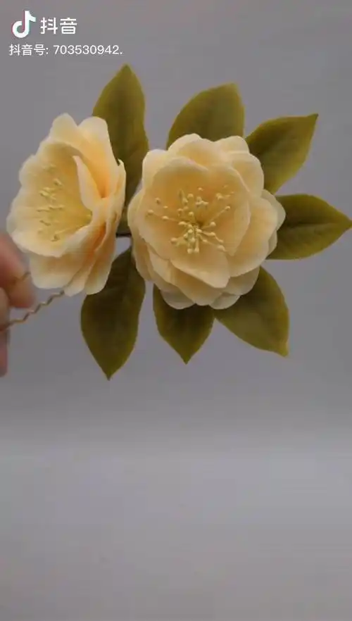 做了一个也不知道是什么花粘土花发簪汉服发饰