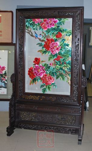 115*185顾氏苏绣双面绣落地屏风 牡丹花鸟,鸡翅木系列十六