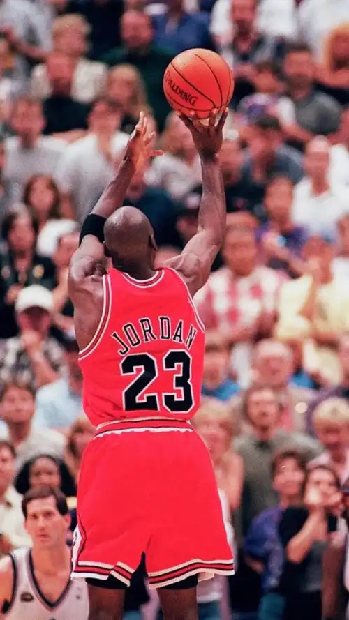 乔丹投篮的高清壁纸