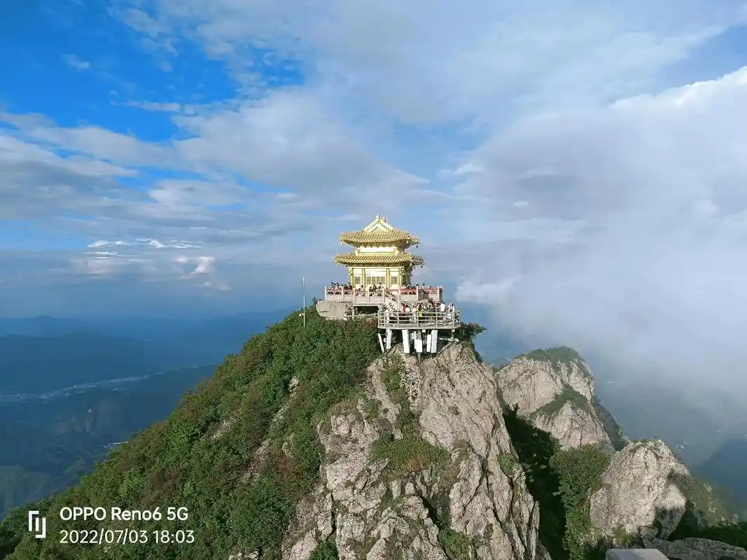 河南老君山风景 #只有照片能记录这份珍贵 #祝刷到的朋友开 - 抖音
