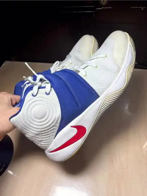 43码nikekyrie2欧文2独立日白蓝