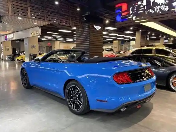 2024款福特野马23t自动敞篷p版回头率高现车多少钱