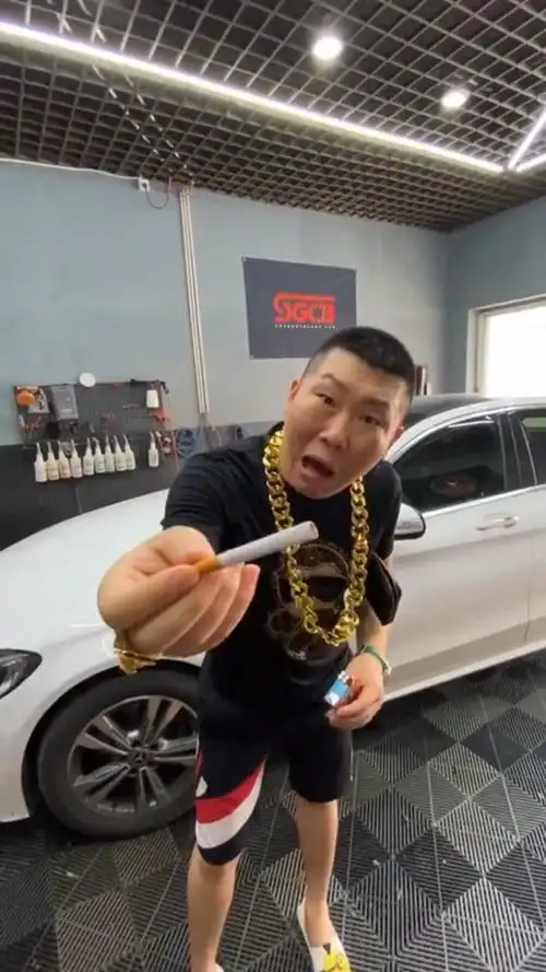 华子合集,带你们一起抽根华子!