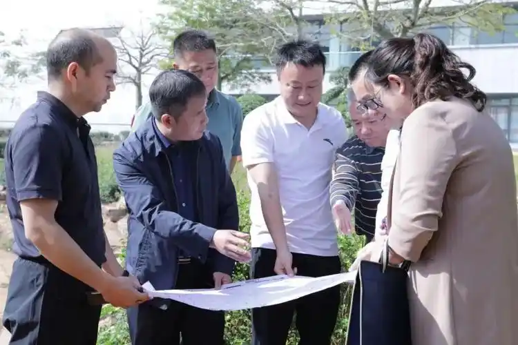 红河州人民检察院党组书记检察长宋兵到泸江河开远段开展巡河