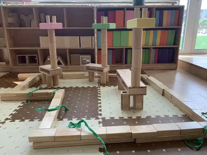 搭建区——动物一家亲