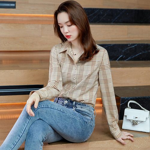 浅色格子衬衫女长袖2021年秋款上衣时尚气质设计感休闲打底衬衣
