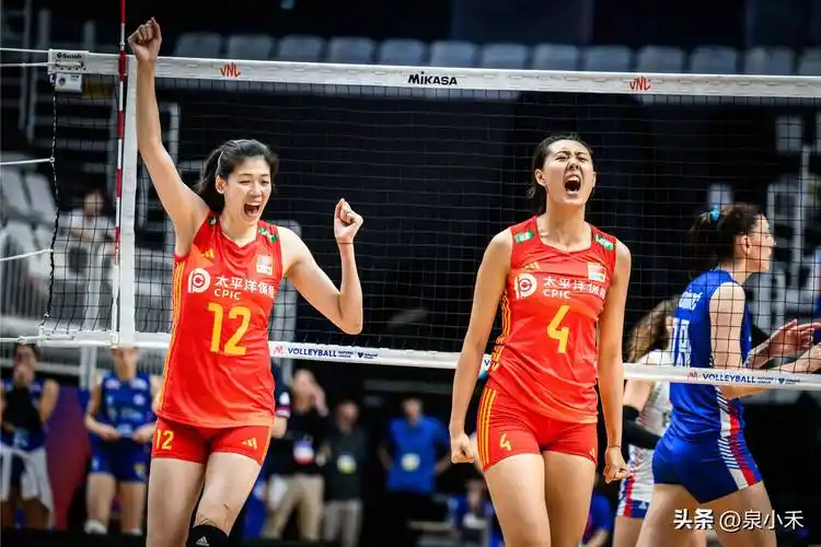女排扎心一幕,世界前八仅中国女排0分,奥运冠军提前晋级_比赛_总决赛