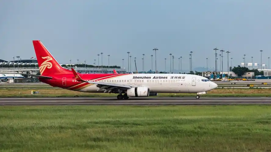 广州机场拍机 波音737-800