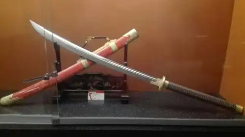 戚家刀,戚继光抗倭寇时专门对付倭寇的武士刀,这种刀非常的长,也非常