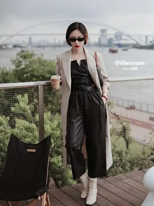 初秋ootd黑米灰色搭出欧美高级街拍风