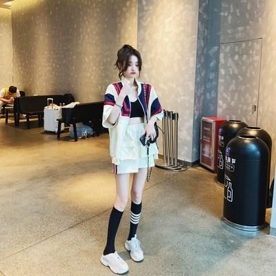 运动套装女秋2020年新款小个子穿搭减龄显瘦棒球服外套短裙两件套
