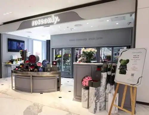 奢侈王国里,任他们多漂亮,未及你矜贵