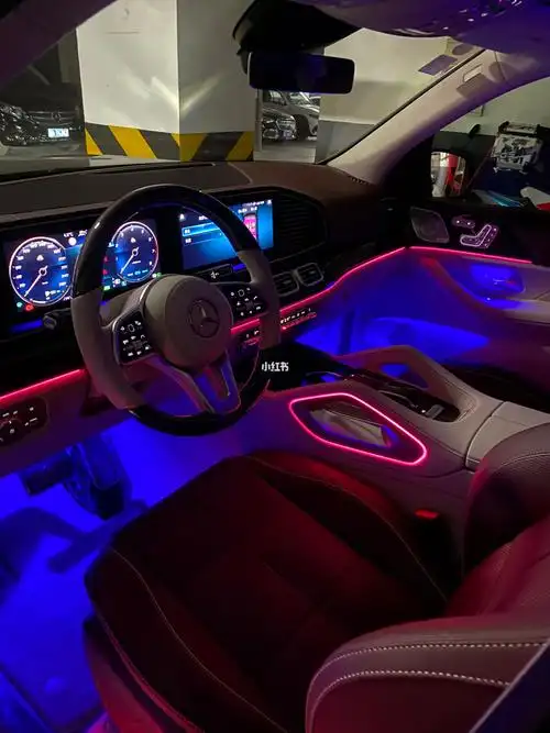 猜猜是奔驰哪台车的内饰哦