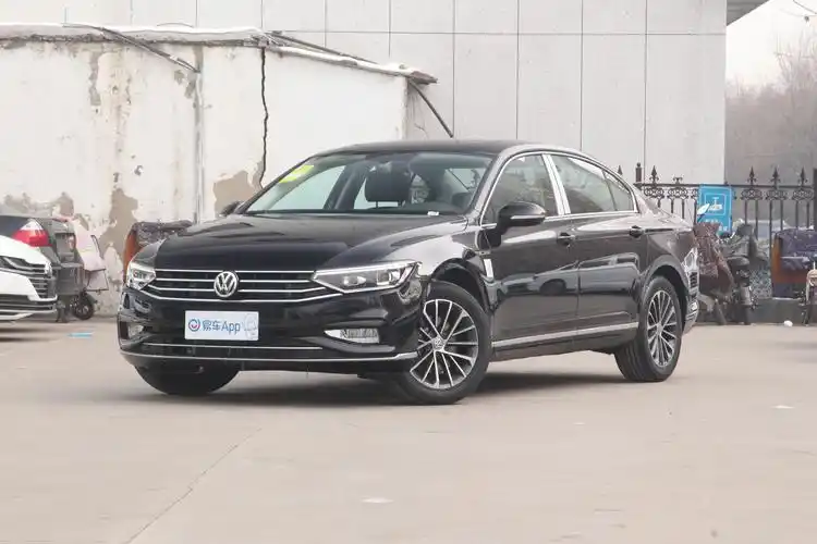 2020款迈腾330tsi双离合豪华型