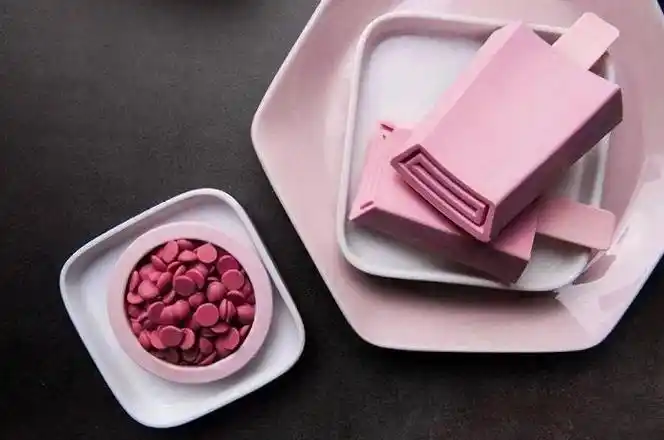 "厄瓜多尔粉钻"雪糕,图源钟薛高