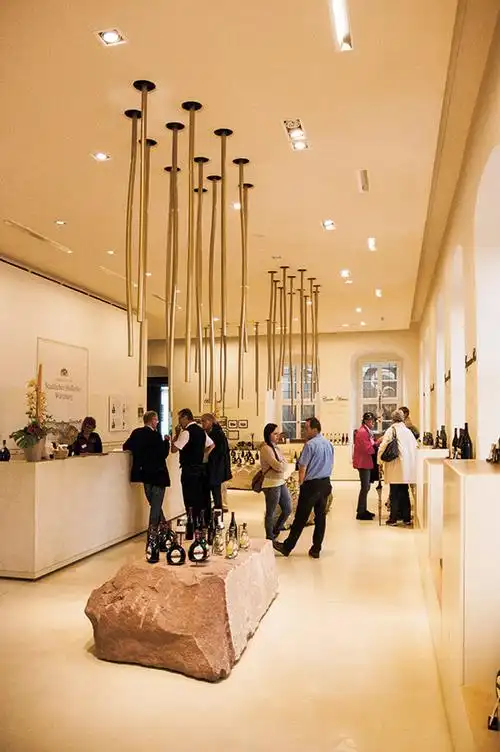 维尔茨堡官邸国立酒庄售酒区弗兰肯产区 - 维尔兹堡市 - 维尔茨堡官邸