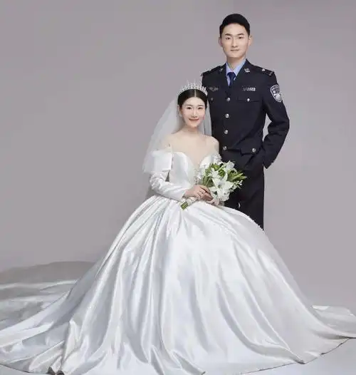 七夕特辑警察蓝的七夕告白和你同舟共济奔赴同一战疫