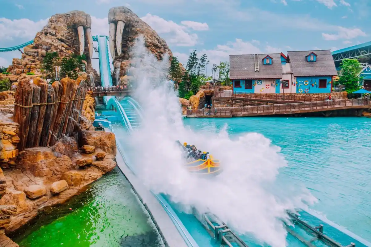 p>珠海长隆海洋王国位于广东省 a target="_blank" href="/item/珠海