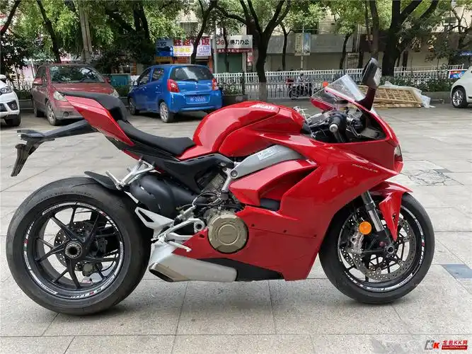 摩托车钟的法拉利——杜卡迪v4到货!