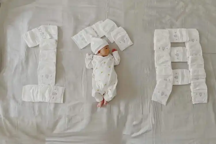 在家拍宝宝满月照