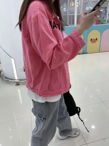 巴黎世家牛仔夹克外套粉色我最爱 少女心_牛仔夹克_巴黎世家怎么样