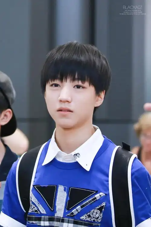 王俊凯# #tfboys王俊凯# #tfboys# 150720重庆至台湾 cr 黑桃kai仔