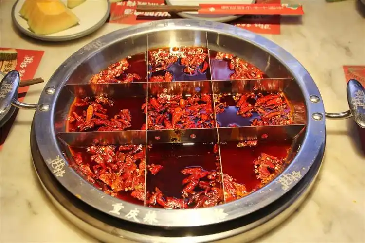 重庆火锅还得吃井格的九宫格,夏季畅饮节38元=500瓶饮品,太超值了!