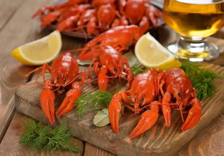 新鲜清蒸柠檬小龙虾