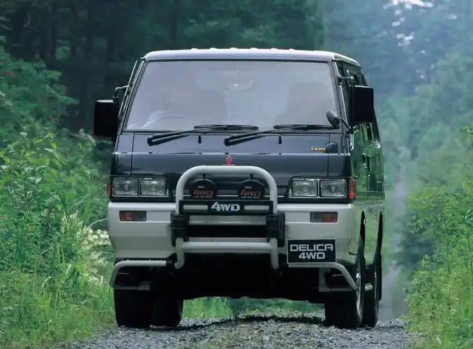 四驱档案|能越野的面包车——delica得利卡图鉴