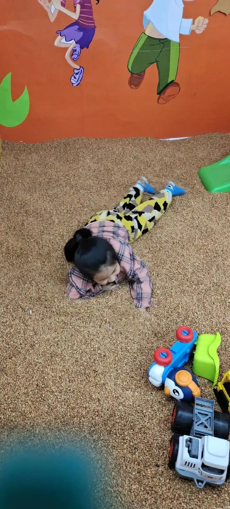 翻斗乐儿童主题 #活力满满  来自家长朋友圈的照片,谢谢家 - 抖音