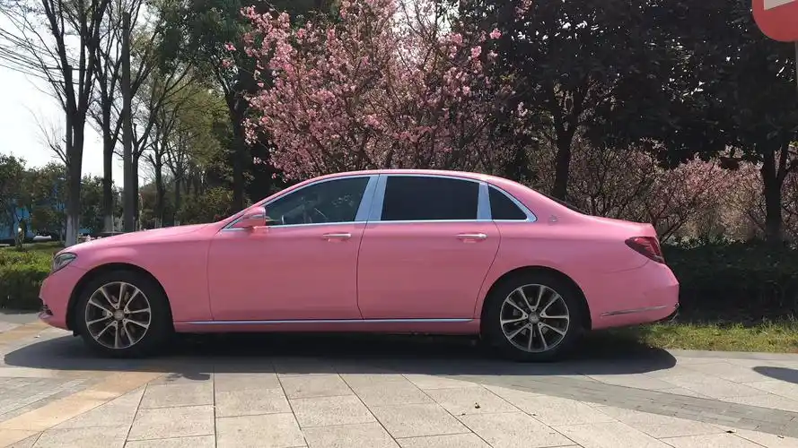 人间四月天晒一下骚粉与e级迈巴赫版的新融合