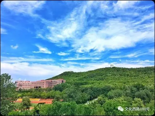 玛珈山下↓↓↓看看不一样的山威下面换个视角熟悉的场景以上都是熟悉